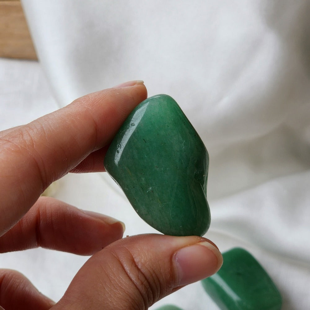 Green Aventurine Crystal Tumbled Stone